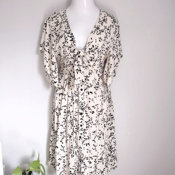 Label of Love Leopard Print Kimono Short Sleeve Cutout Deep V-Neck Dress Small - Picture 1 of 15